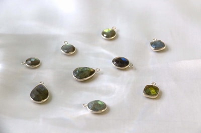 Labradorite_sertie